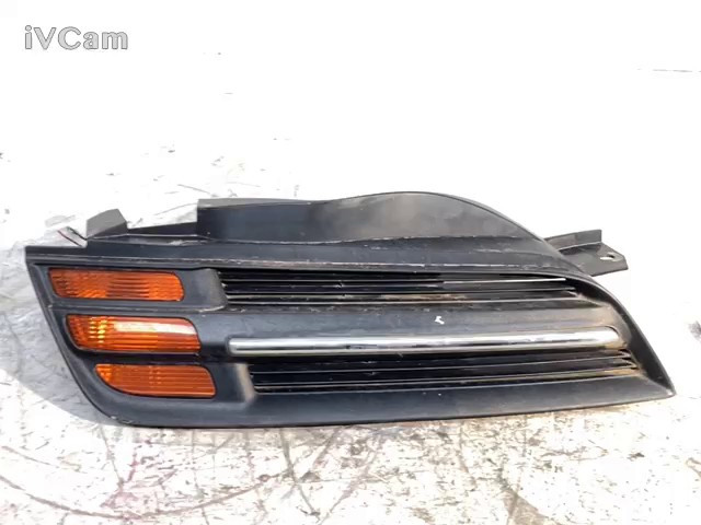 Griglia Compl. (Nissan) 62320AX600 Usato