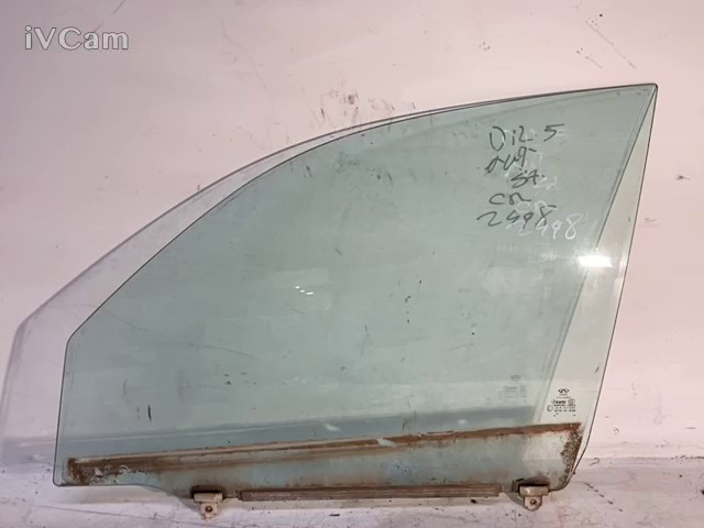Vetro Scendente Anteriore Sinistro (Dr) 741040005 Usato