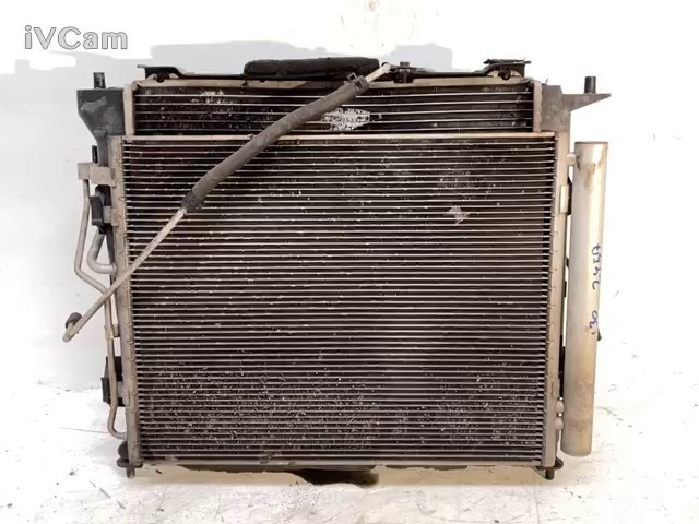 Kit Radiatori (Hyundai) 253102L600 Usato