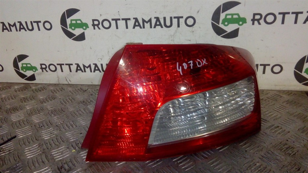 Fanale post. Destro - Immagine 1 di 3