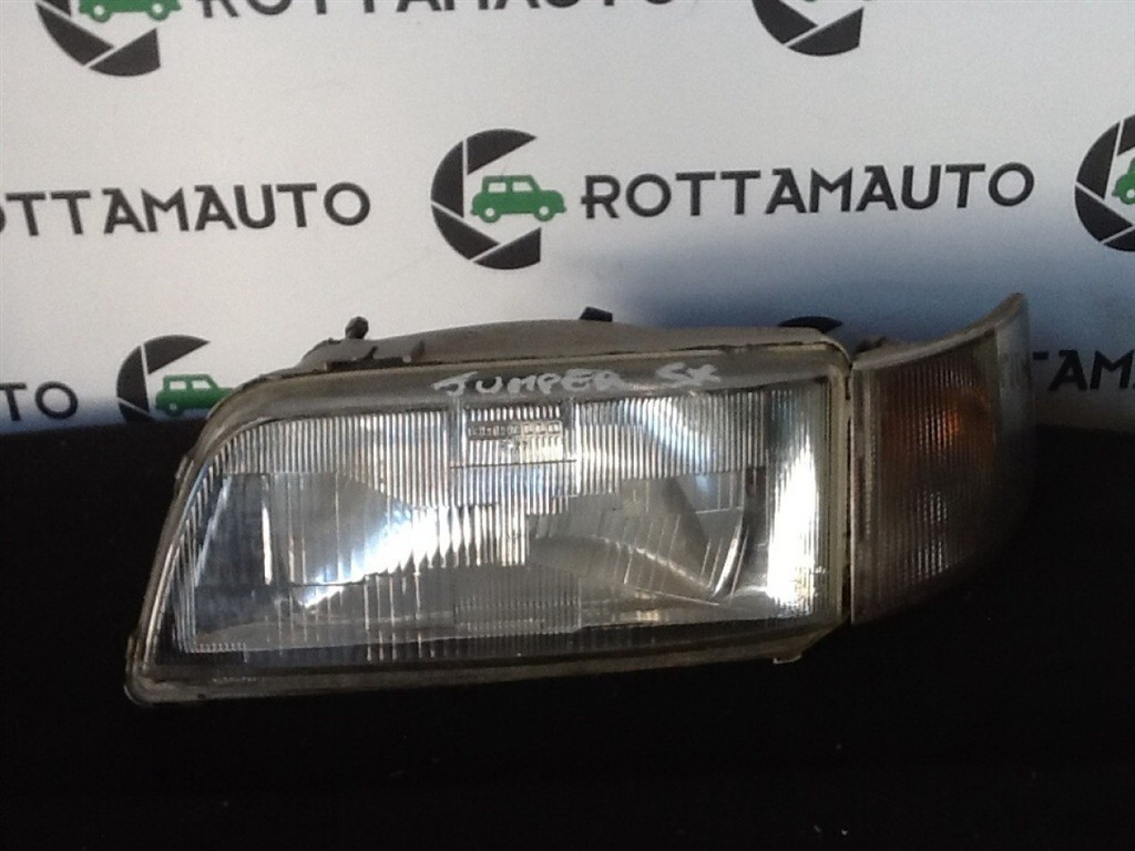 Proiettore Sinistro 35690-748 Usato