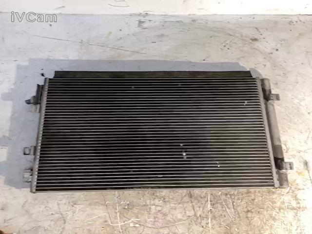 Radiatore A/c (Renault) 921000294R Usato