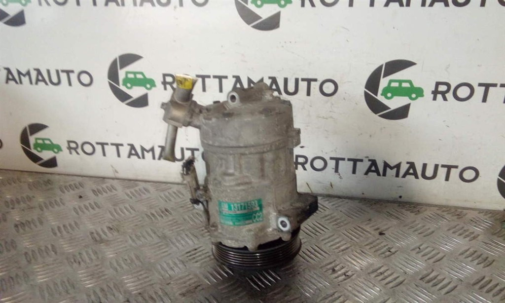 Compressore a/c - Immagine 1 di 5