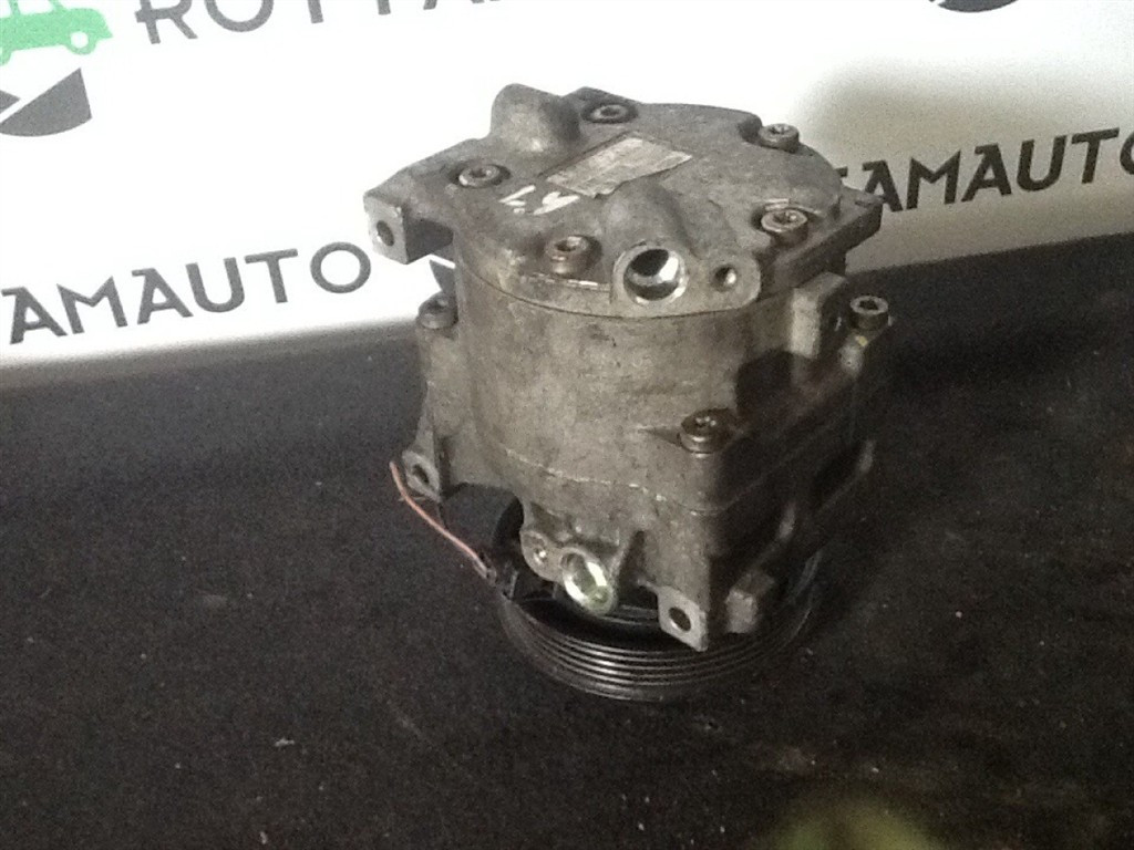 Compressore A/c 592475900 Usato