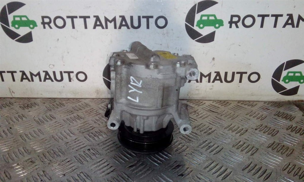 Compressore A/c (Denso) 51747318 Usato