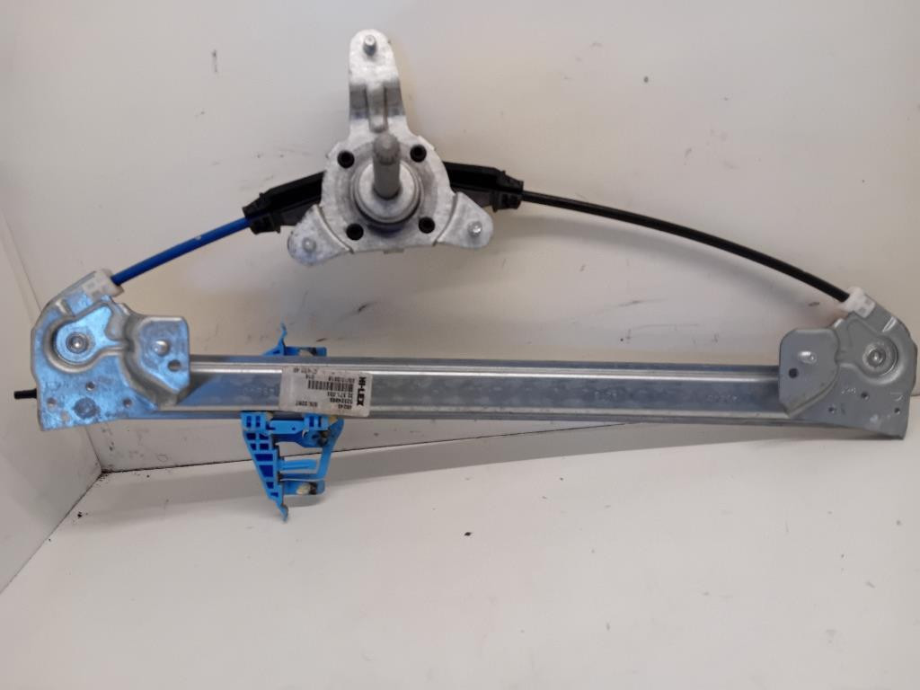 Alzacristallo Elettr. Porta Post. Destro 52024999 Usato
