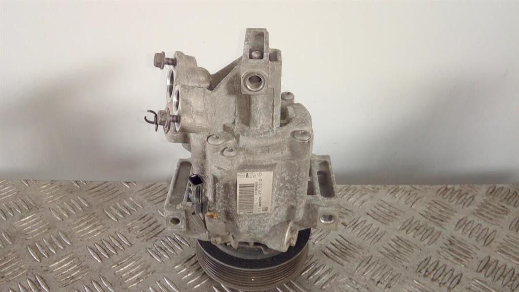 Compressore A/c (Valeo) 926000216ra Usato