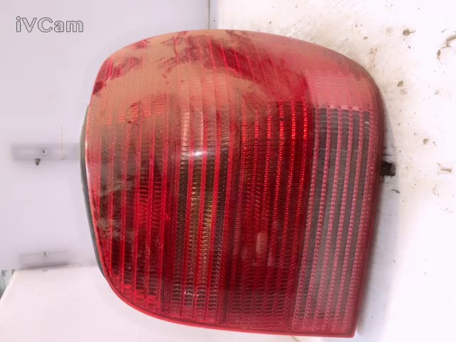 Stop Fanale Posteriore Destro (Volkswagen) 6N0945257B Usato