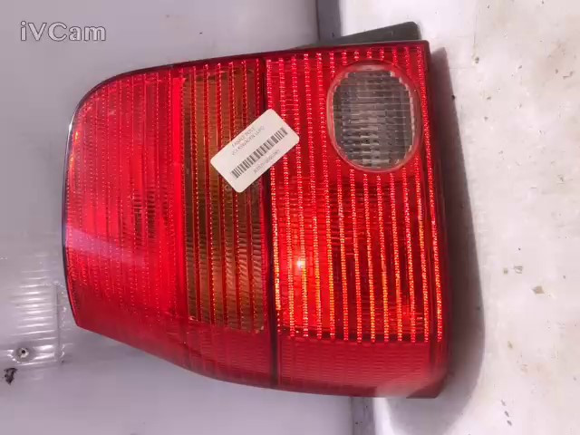 Stop Fanale Posteriore Sinistro (Volkswagen) 6X0945095D Usato