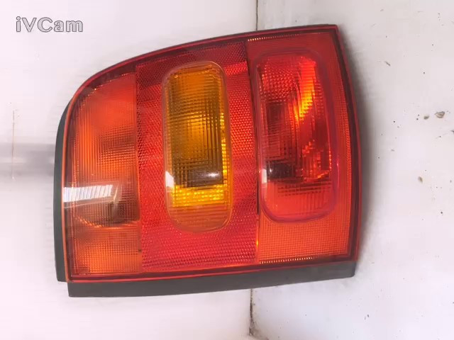 Stop Fanale Posteriore Sinistro (Nissan) 265556F600 Usato