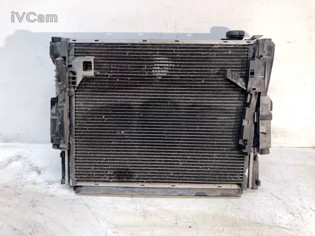 Radiatore (Bmw) 137328080 Usato