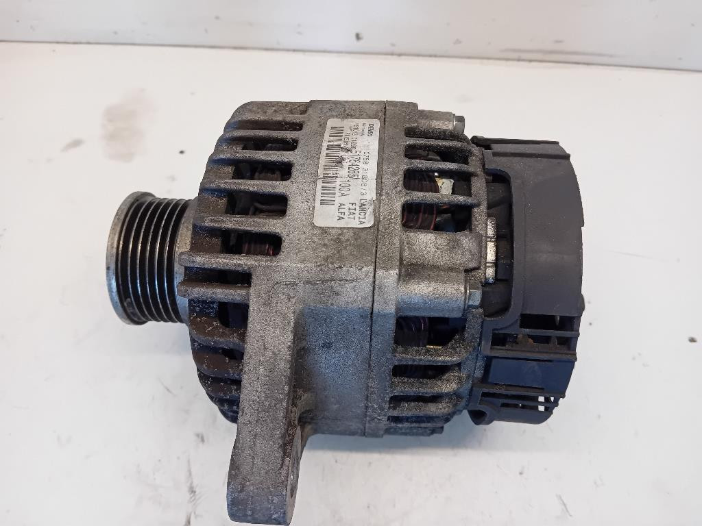 Alternatore (Denso) 51764265 Usato