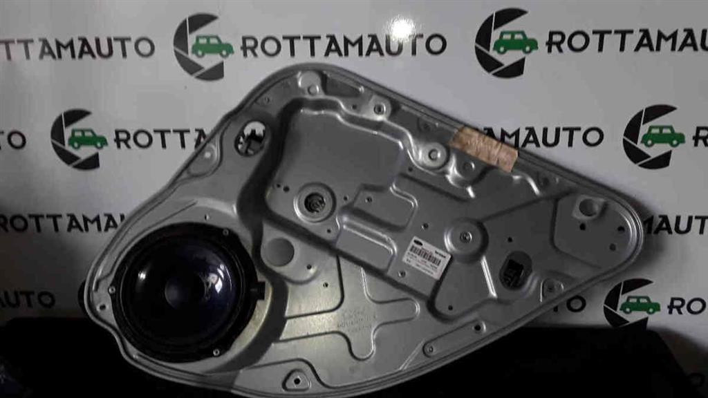 Alzacristallo Elettr. Porta Post. Destro 7M5T-14D218-LA Usato