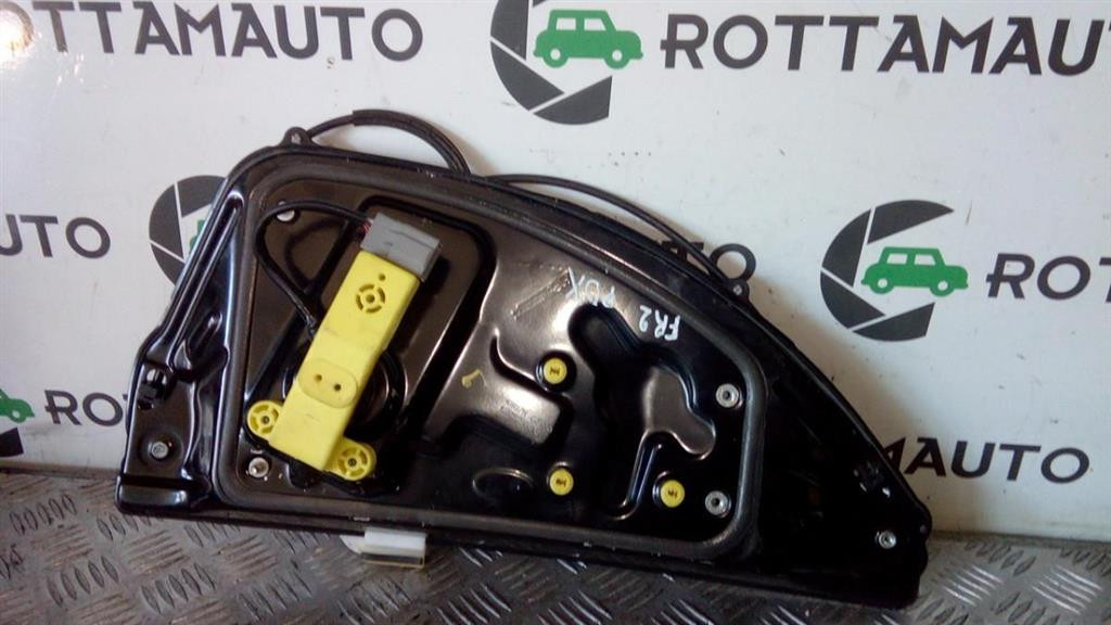 Alzacristallo Elettr. Porta Post. Destro 6H5227000AE Usato