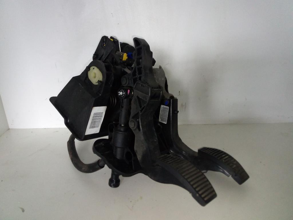 Pedaliera Compl. 00518396630 Usato
