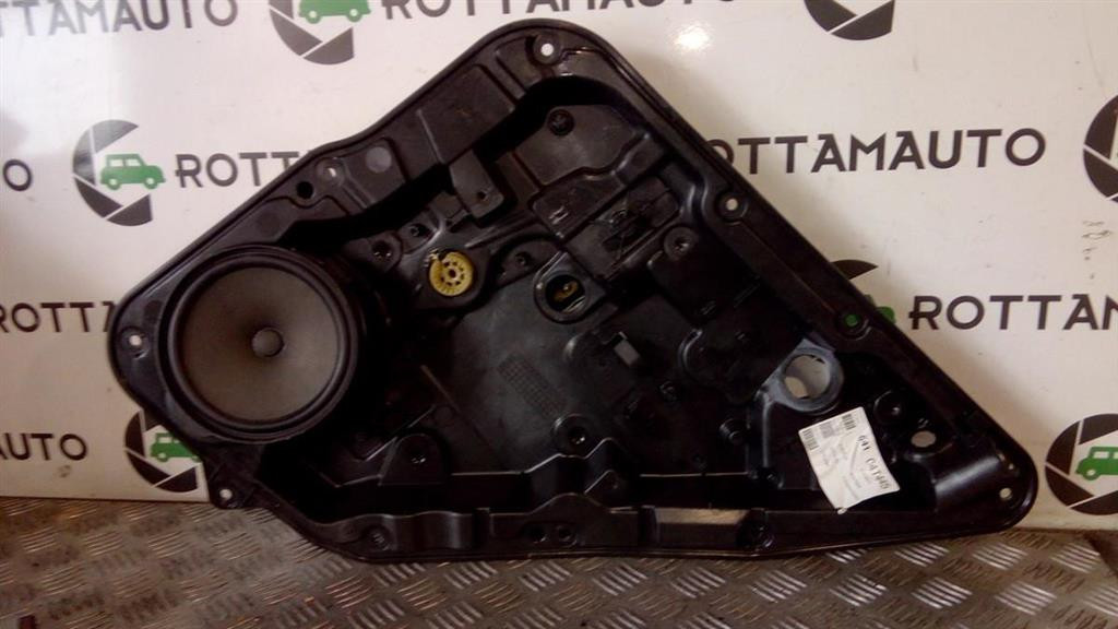 Alzacristallo Elettr. Porta Post. Destro A1767300279 Usato
