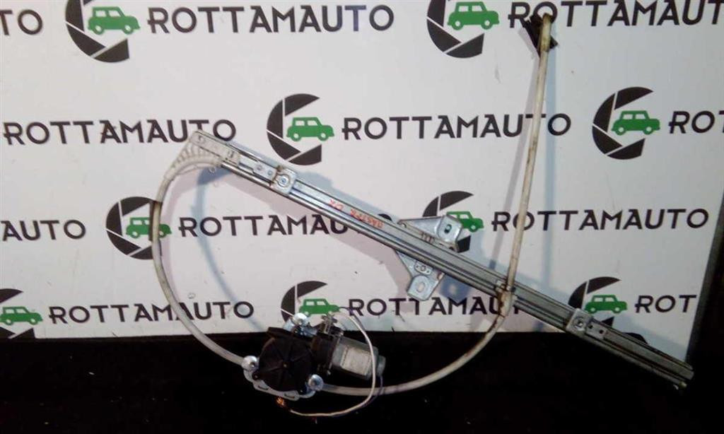 Alzacristallo Elettr. Porta Ant. Sinistro 8200162710 Usato