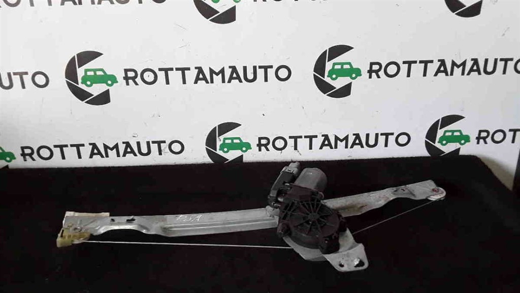 Alzacristallo Elettr. Porta Post. Destro 401786AB Usato