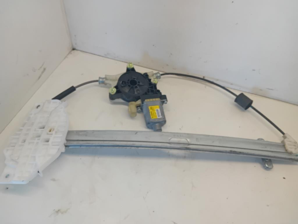 Alzacristallo Elettr. Porta Ant. Sinistro 82460G6000 Usato