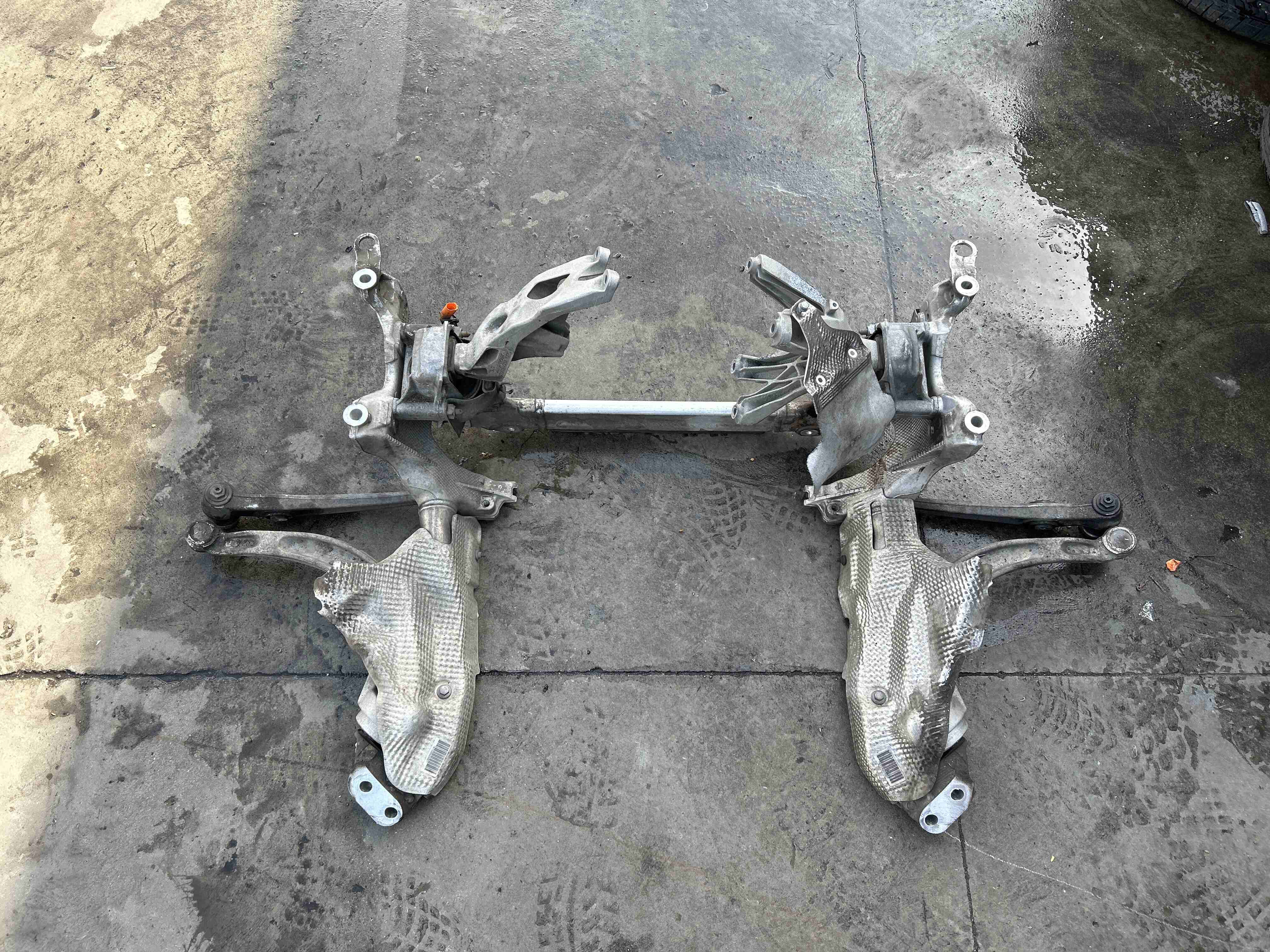 Telaio Ausiliario Ant. (Audi) 8K0399315G Usato