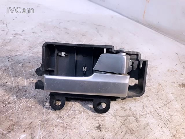 Maniglia Int. Porta Carico Post. A Battente Destro (Ford) 1470115 Usato