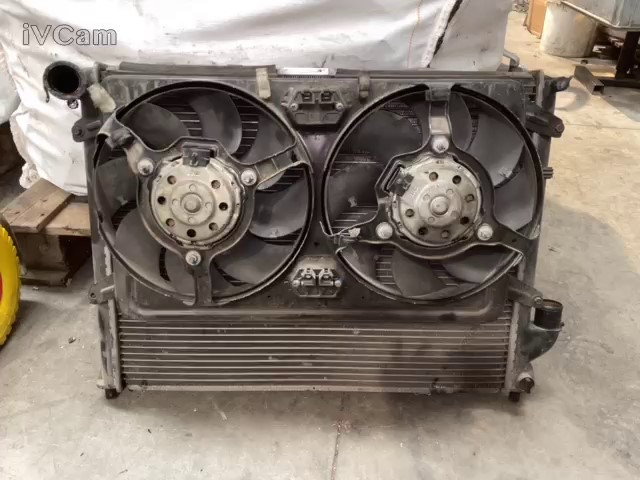 Radiatore (Alfa Romeo) 82489087 Usato