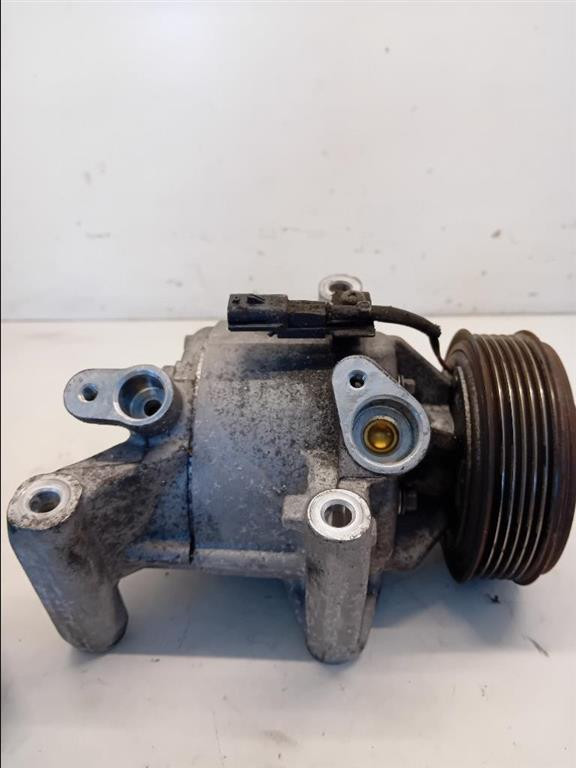 Compressore A/c 926005154R Usato