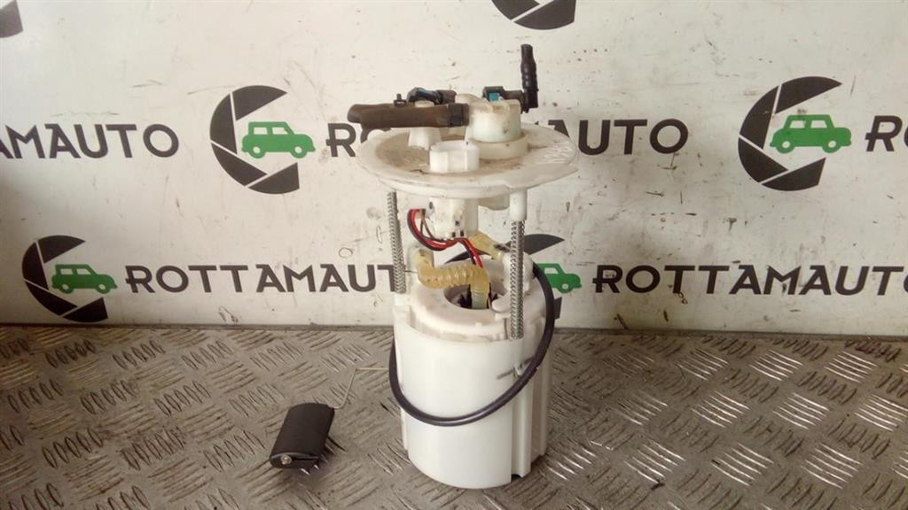 Pompa Carburante 31110-B9000 Usato