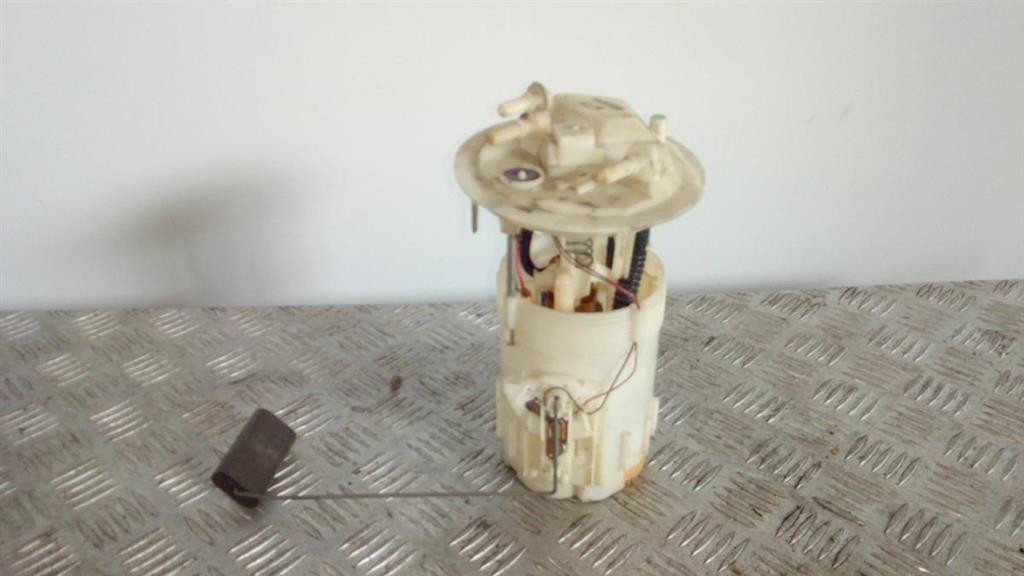 Pompa Carburante 8200889200 Usato